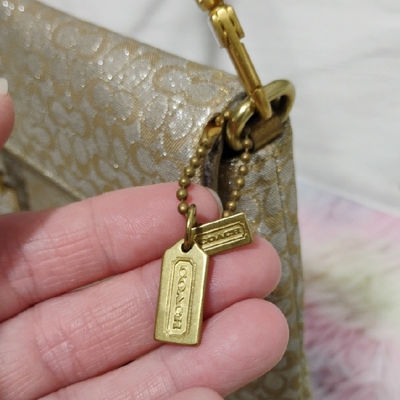 Authentic Coach Gold Shimmer Signature Canvas/Leather Vintage Demi Clip Bag - Picture 2 of 12
